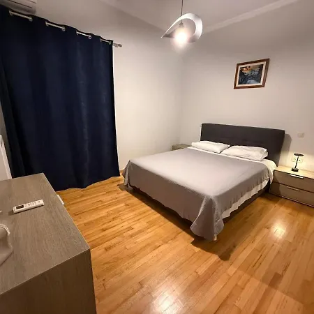 Skyfall With A Large Balcony And Free Parking In Kiáton